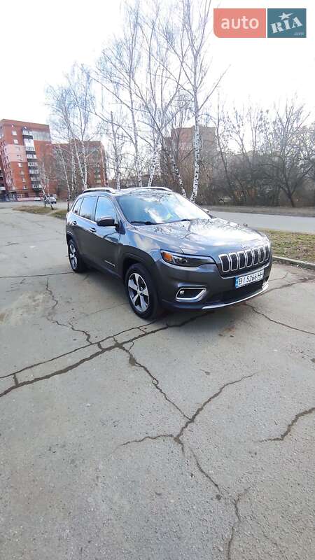Позашляховик / Кросовер Jeep Cherokee 2019 в Полтаві