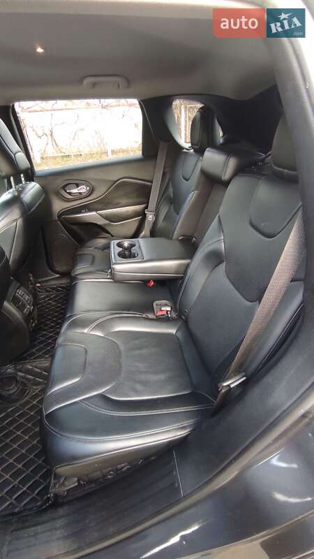 Позашляховик / Кросовер Jeep Cherokee 2019 в Полтаві