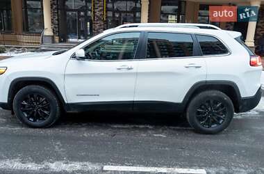 Внедорожник / Кроссовер Jeep Cherokee 2019 в Киеве