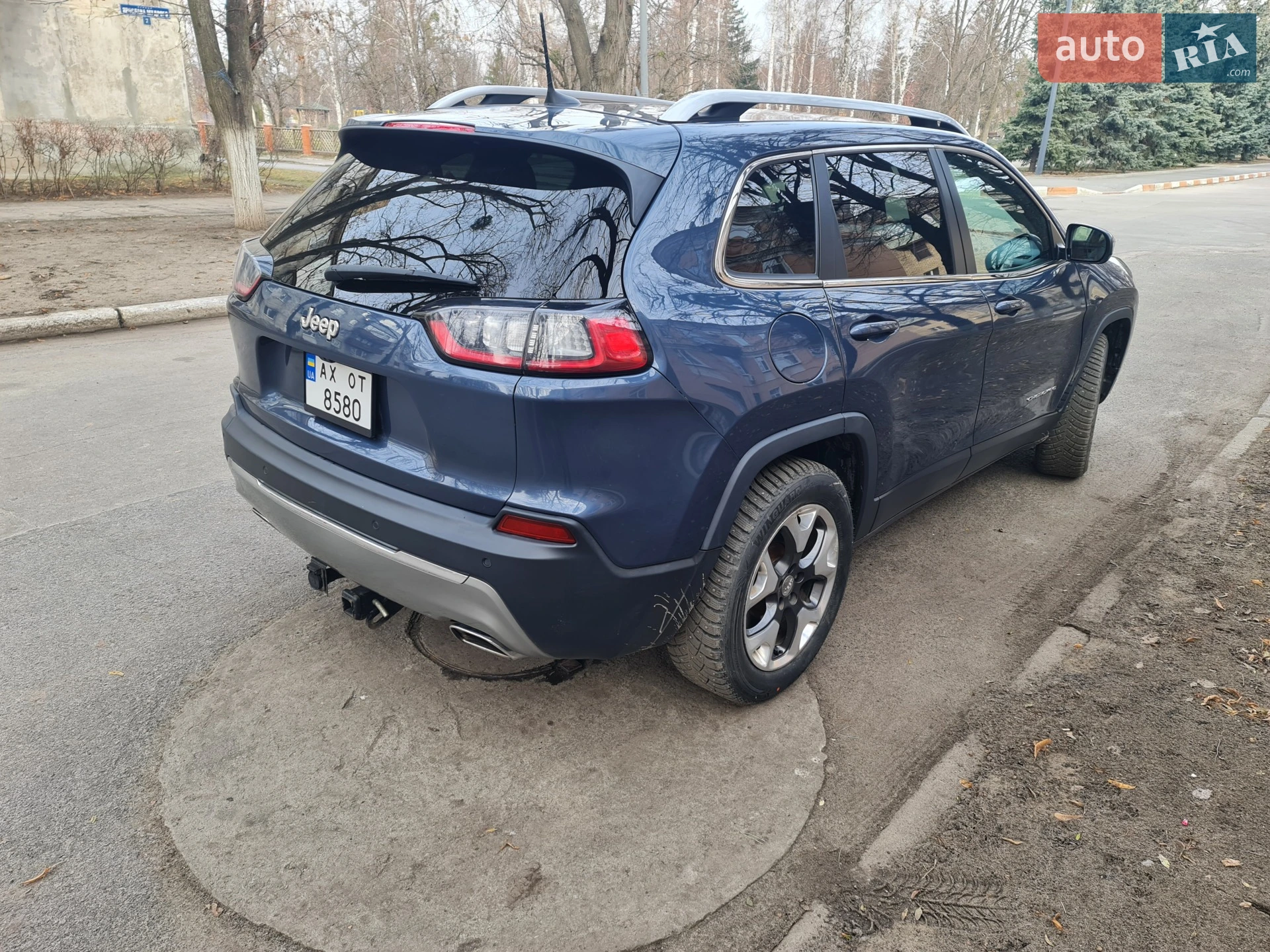 2019 Jeep Cherokee - мініатюра 8