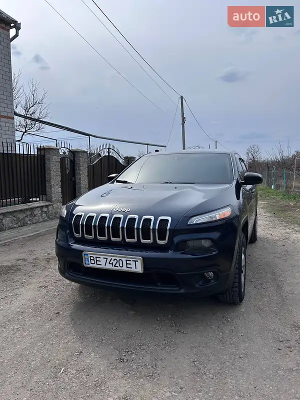 Позашляховик / Кросовер Jeep Cherokee 2014 в 