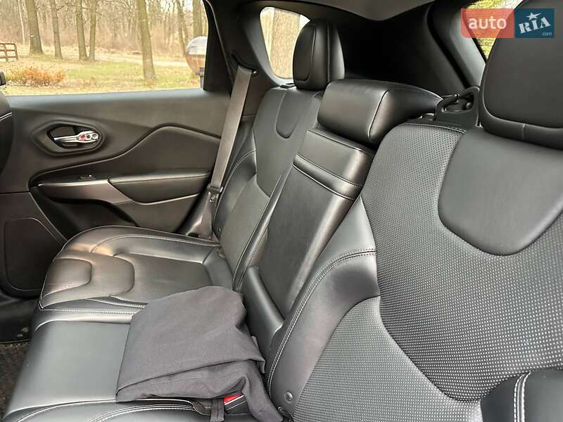 Внедорожник / Кроссовер Jeep Cherokee 2019 в Полтаве фото 11 Внедорожник / Кроссовер Jeep Cherokee 2019 в Полтаве