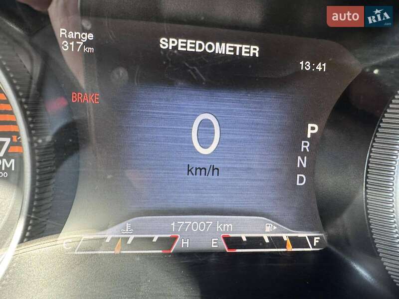 Внедорожник / Кроссовер Jeep Cherokee 2015 в Львове