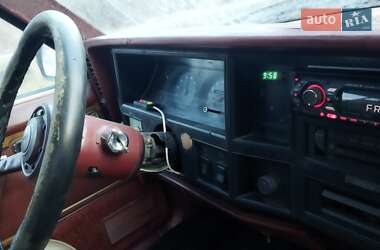 Внедорожник / Кроссовер Jeep Cherokee 1988 в 