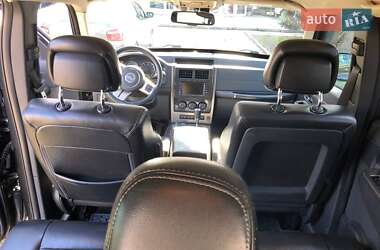 Позашляховик / Кросовер Jeep Cherokee 2011 в 