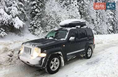 Позашляховик / Кросовер Jeep Cherokee 2011 в 