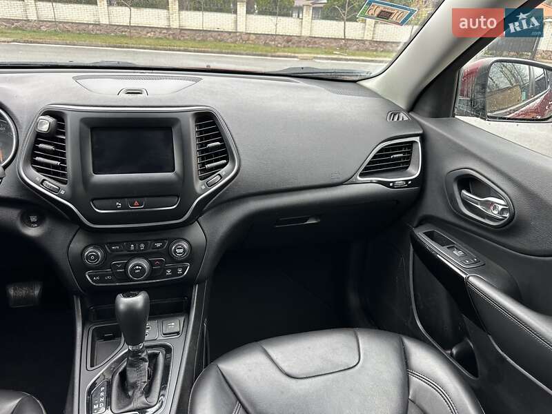 Позашляховик / Кросовер Jeep Cherokee 2019 в Києві фото 11 Позашляховик / Кросовер Jeep Cherokee 2019 в Києві