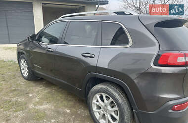 Позашляховик / Кросовер Jeep Cherokee 2016 в 
