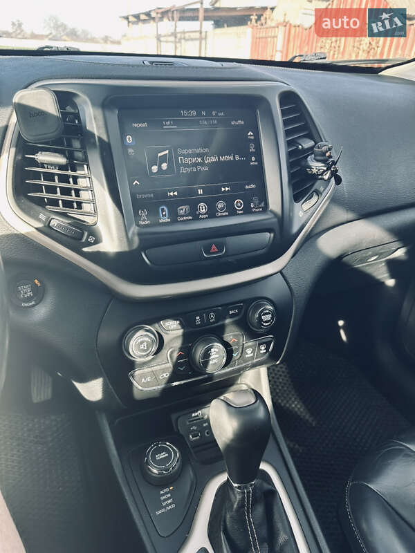 Позашляховик / Кросовер Jeep Cherokee 2015 в Рівному фото 15 Позашляховик / Кросовер Jeep Cherokee 2015 в Рівному