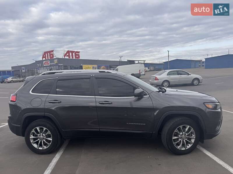 Внедорожник / Кроссовер Jeep Cherokee 2018 в Одессе