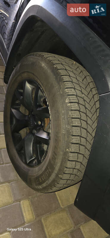 Позашляховик / Кросовер Jeep Cherokee 2016 в Чернігові