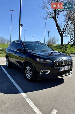 Внедорожник / Кроссовер Jeep Cherokee 2018 в 