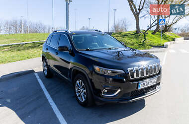 Внедорожник / Кроссовер Jeep Cherokee 2018 в 