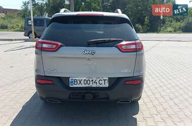 Внедорожник / Кроссовер Jeep Cherokee 2015 в 