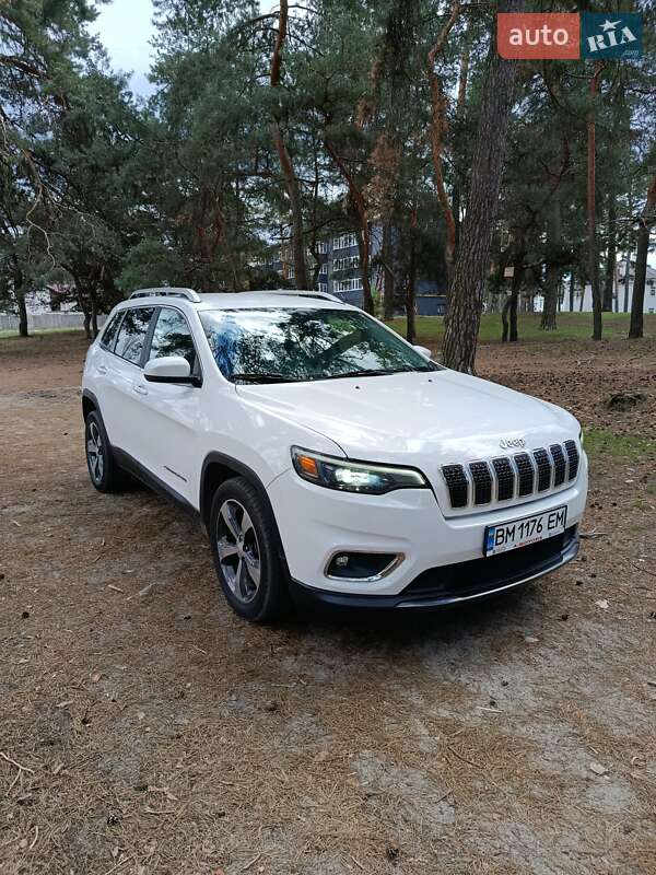 Позашляховик / Кросовер Jeep Cherokee 2018 в 