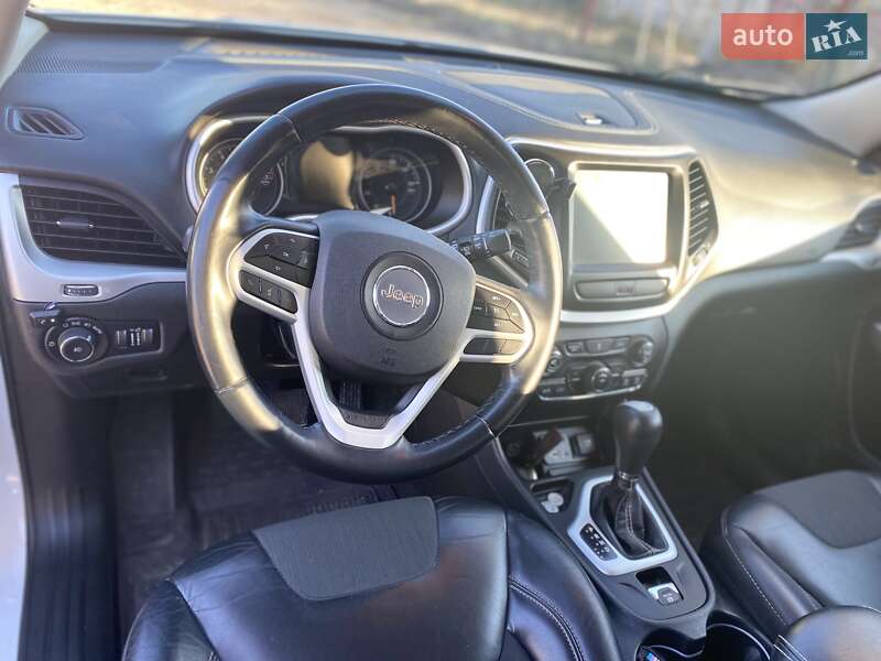 Позашляховик / Кросовер Jeep Cherokee 2017 в Нетішині