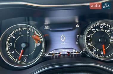 Внедорожник / Кроссовер Jeep Cherokee 2019 в 