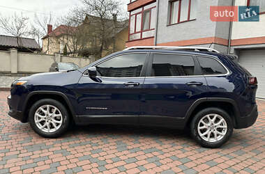 Внедорожник / Кроссовер Jeep Cherokee 2015 в 