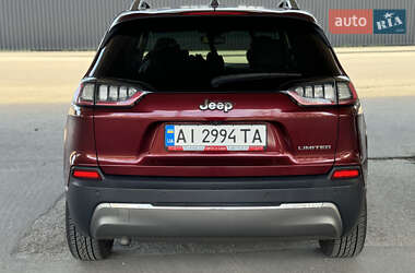 Позашляховик / Кросовер Jeep Cherokee 2019 в 