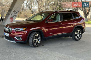 Позашляховик / Кросовер Jeep Cherokee 2019 в 