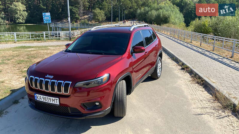 Внедорожник / Кроссовер Jeep Cherokee 2018 в Киеве