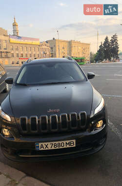 Внедорожник / Кроссовер Jeep Cherokee 2016 в 