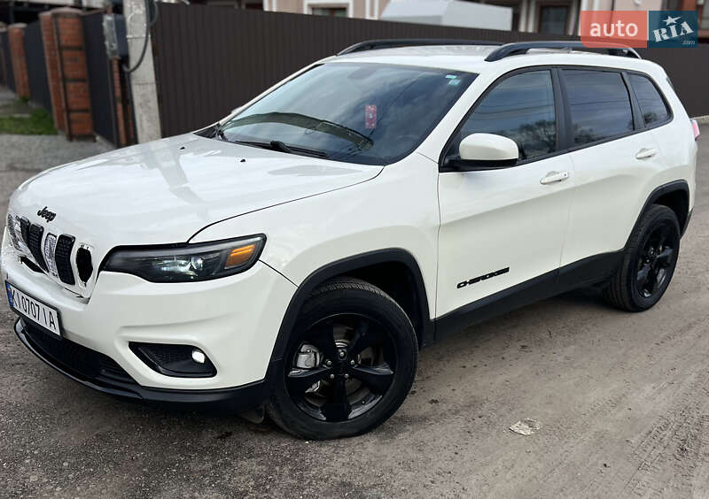 Внедорожник / Кроссовер Jeep Cherokee 2018 в 