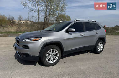 Позашляховик / Кросовер Jeep Cherokee 2016 в 