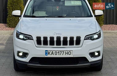 Позашляховик / Кросовер Jeep Cherokee 2019 в 
