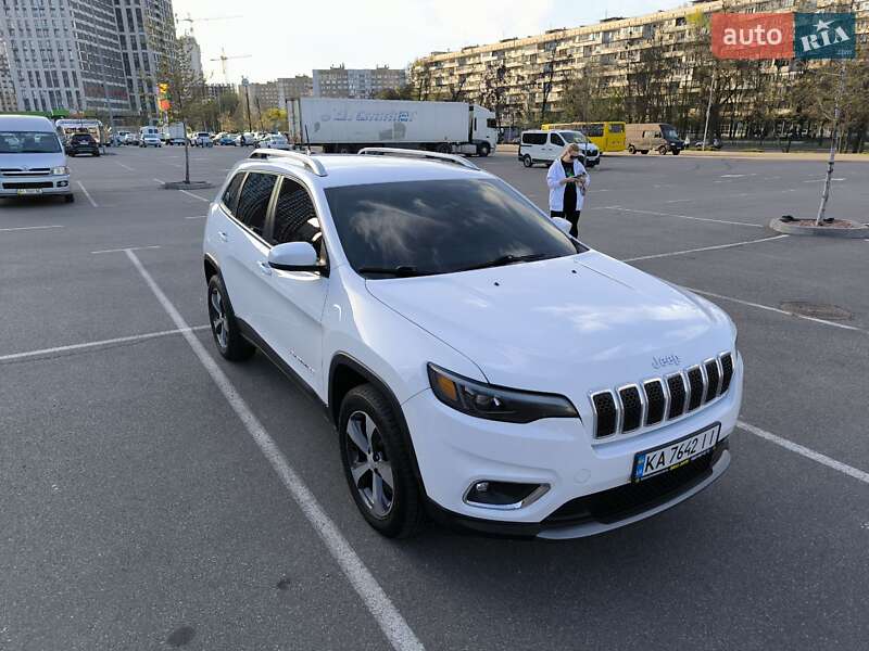 Позашляховик / Кросовер Jeep Cherokee 2019 в Києві