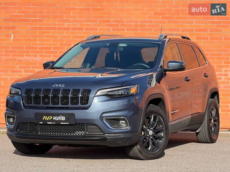 Внедорожник / Кроссовер Jeep Cherokee 2019 в 