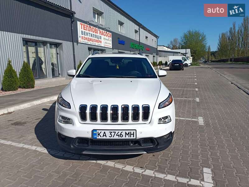 Внедорожник / Кроссовер Jeep Cherokee 2017 в Киеве