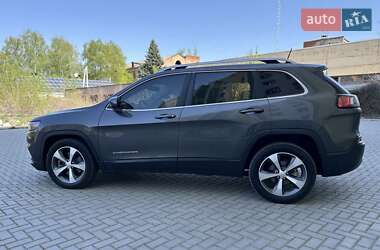 Внедорожник / Кроссовер Jeep Cherokee 2020 в 
