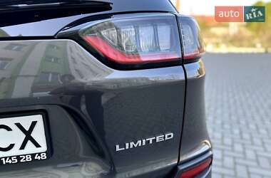 Внедорожник / Кроссовер Jeep Cherokee 2020 в 