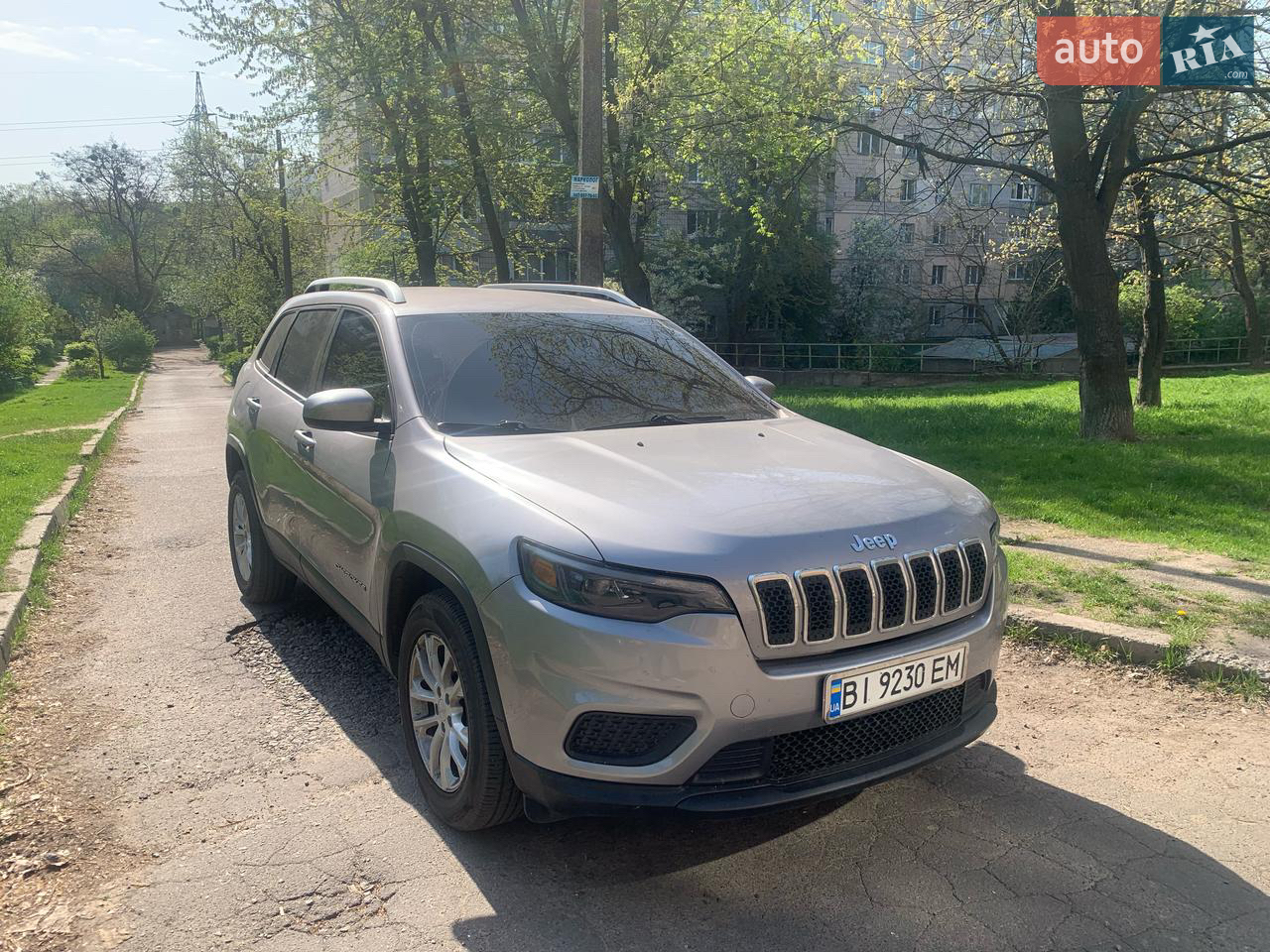 2020 Jeep Cherokee - мініатюра 24