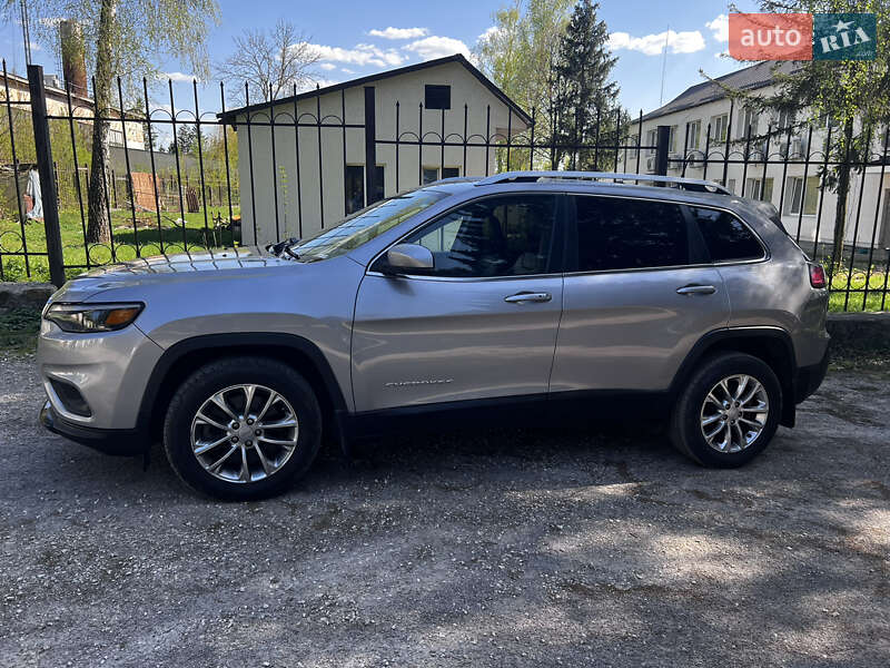 Позашляховик / Кросовер Jeep Cherokee 2018 в Шаргороді