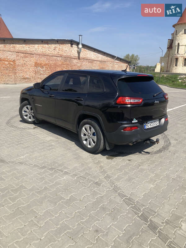 Внедорожник / Кроссовер Jeep Cherokee 2013 в Бережанах