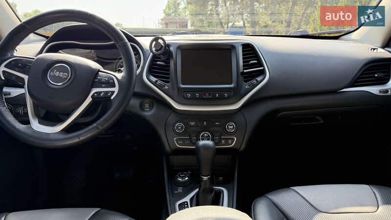 Внедорожник / Кроссовер Jeep Cherokee 2014 в Днепре