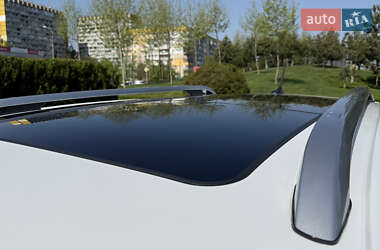 Внедорожник / Кроссовер Jeep Cherokee 2014 в 