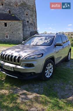 Внедорожник / Кроссовер Jeep Cherokee 2016 в Каменец-Подольском