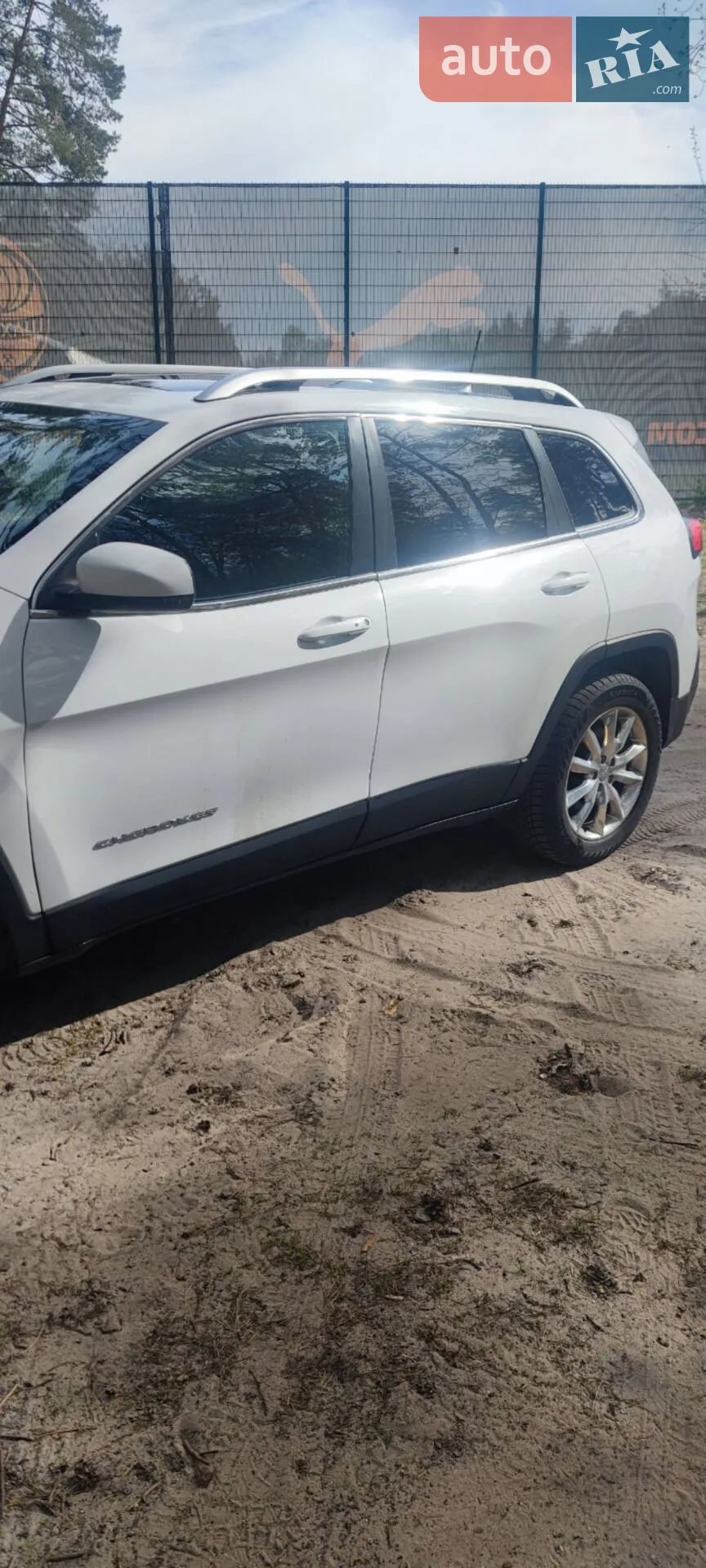 2017 Jeep Cherokee - мініатюра 17