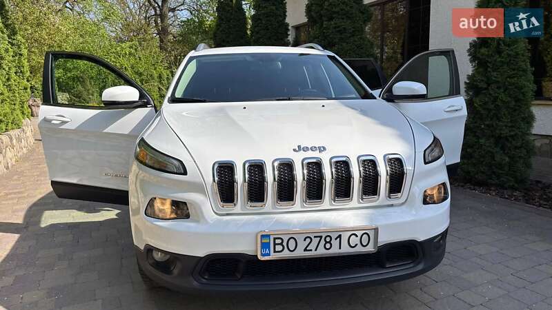 Внедорожник / Кроссовер Jeep Cherokee 2016 в Тернополе