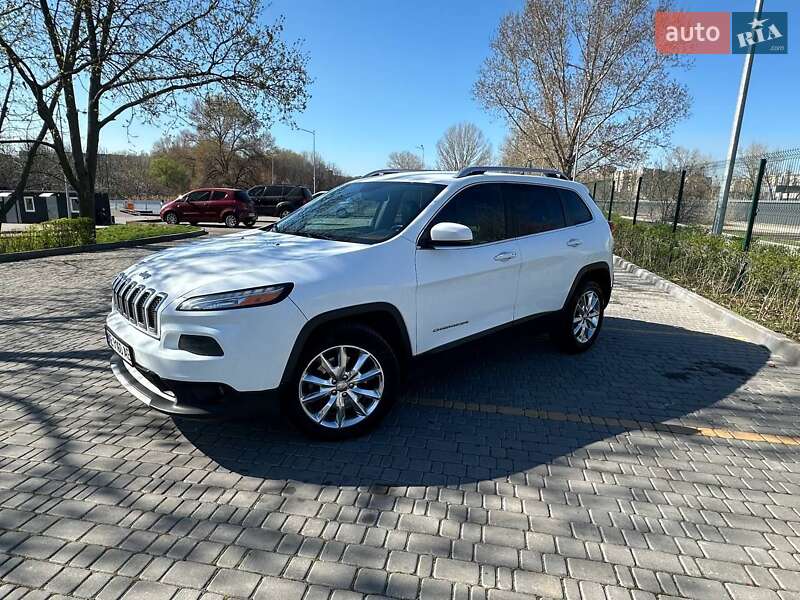 Внедорожник / Кроссовер Jeep Cherokee 2014 в Каменском