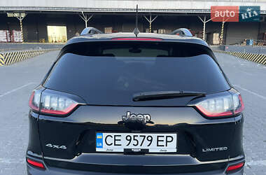 Позашляховик / Кросовер Jeep Cherokee 2018 в 