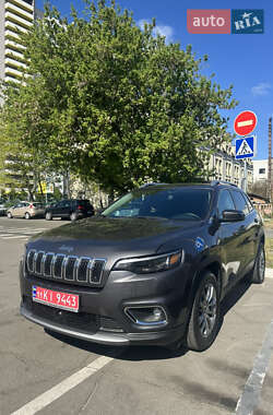 Позашляховик / Кросовер Jeep Cherokee 2021 в 