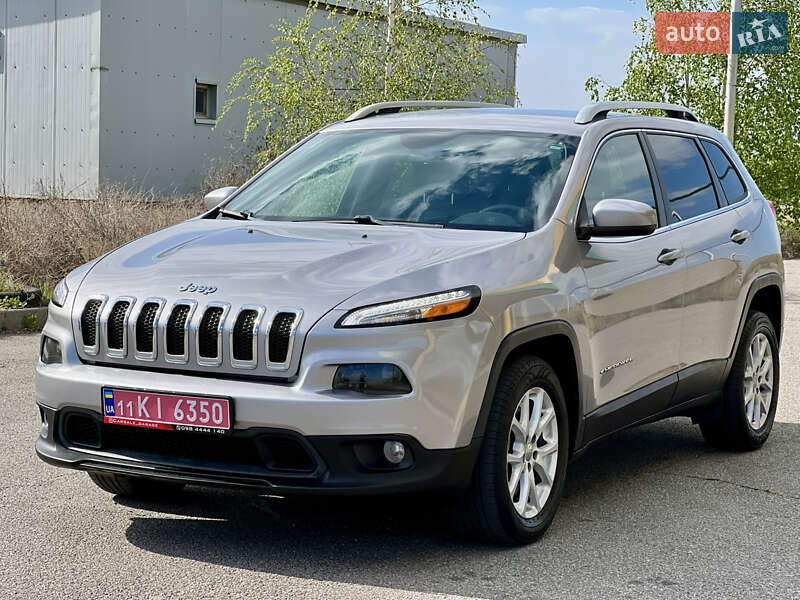 Внедорожник / Кроссовер Jeep Cherokee 2017 в Горишних Плавнях