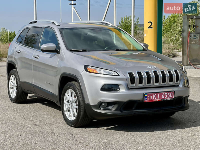 Внедорожник / Кроссовер Jeep Cherokee 2017 в Горишних Плавнях