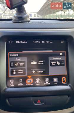 Позашляховик / Кросовер Jeep Cherokee 2015 в Львові