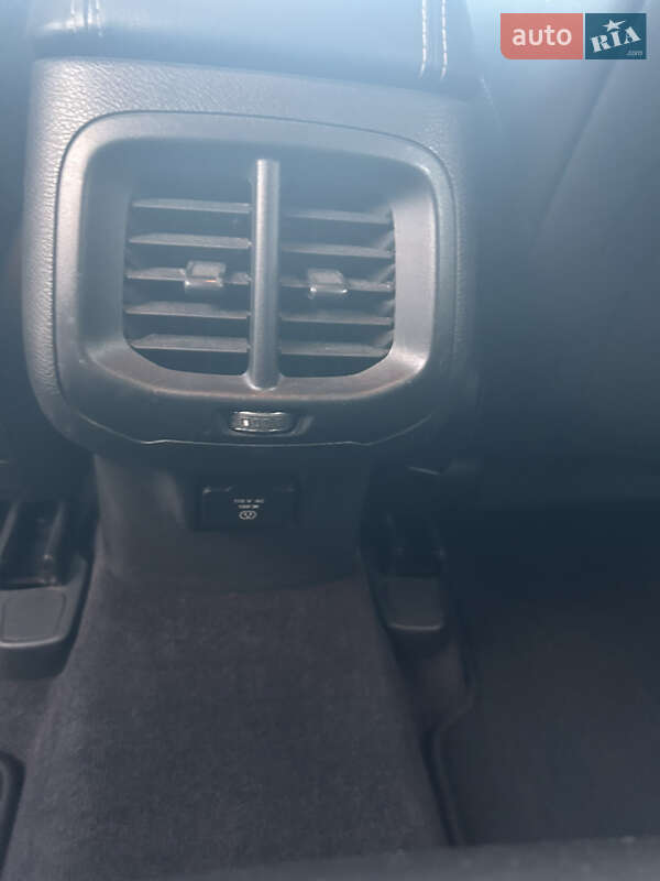 Позашляховик / Кросовер Jeep Cherokee 2017 в Києві