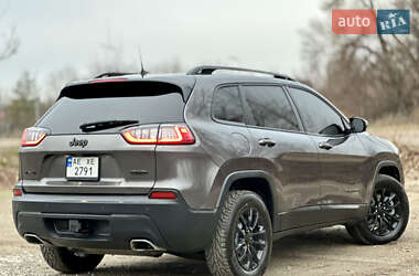 Позашляховик / Кросовер Jeep Cherokee 2018 в 